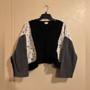 POL Mix Thermal Floral Pattern Quilted Knit Cropped Top sz M